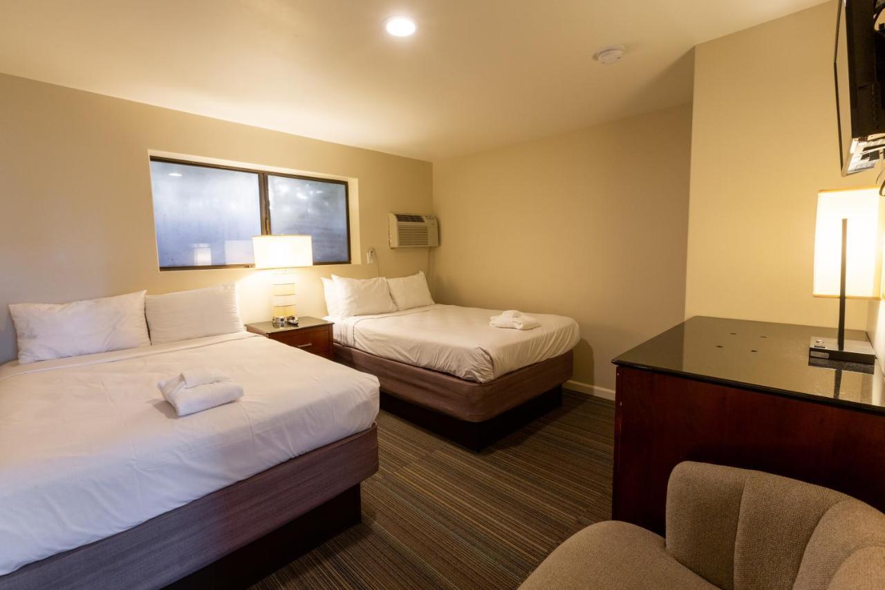 إنسينيتاس Moonlight Beach Motel المظهر الخارجي الصورة